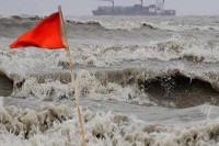 সকল-সমুদ্র-বন্দরে-৩-নম্বর-সতর্ক-সংকেত-জারি