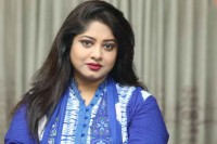 মৌসুমীর-নতুন-সিনেমা-‘অর্ধাঙ্গিনী’