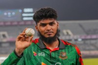 ৬-উইকেটের-চেয়েও-রিশাদের-স্বস্তি,-আনন্দের-কারণ-বাংলাদেশের-জয়
