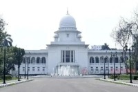 অধস্তন-আদালত-ও-ট্রাইব্যুনালে-আইনজীবীদের-পোশাকবিধিতে-নতুন-নির্দেশনা