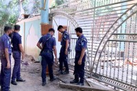 নুরাল-পাগলের-দরবারে-পুলিশের-ওপর-হামলা,-গ্রেপ্তার-আরও-৪-জন