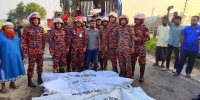 dhaka-mawa-ekspreswete-bas-khade-pre-niht-3-aht-16