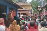 ভালুকায়-মা-শিশুসহ-৩-জনকে-গলাকেটে-হত্যা