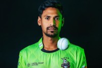 বাঁ-হাতি-শিকারী-মুস্তাফিজ