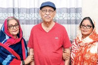 এক-ফ্রেমে-তিন-কিংবদন্তি