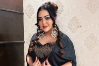 মিষ্টি-হাসিতে-বোল্ডলুকে-তানহা-তাসনিয়া
