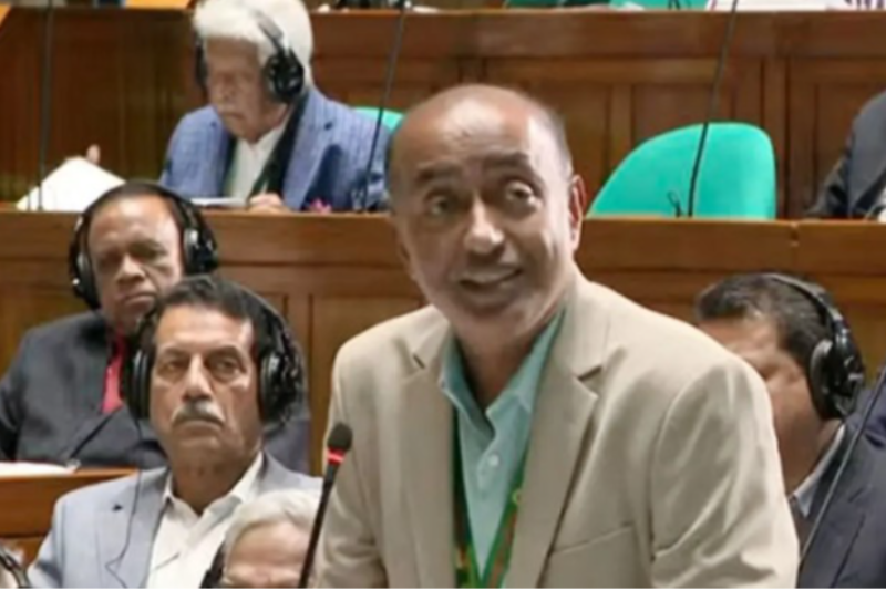 আইন না পড়েই মন্তব্য, হাসনাতকে আইনমন্ত্রী