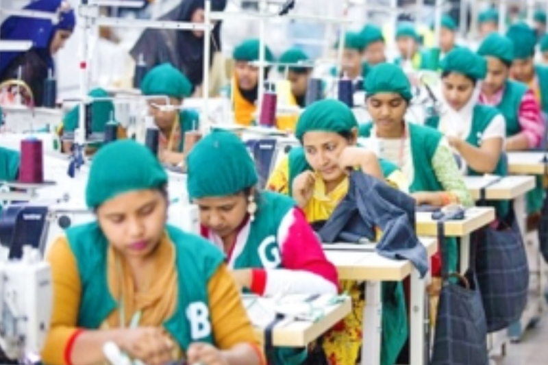 সব পোশাক কারখানা খোলা রাখছে বিজিএমইএ