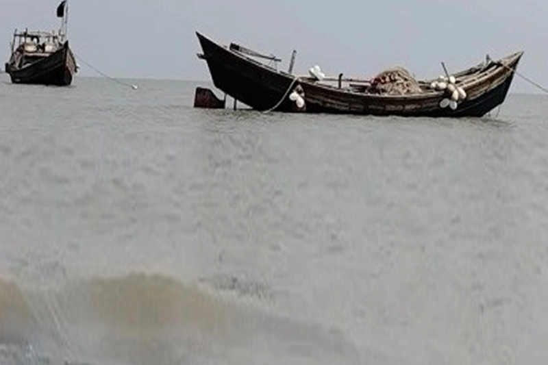 ১১ জুন পর্যন্ত সাগরে মাছ ধরা নিষিদ্ধ