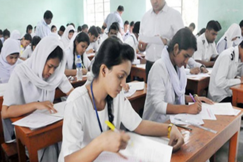 শুরু এইচএসসি পরীক্ষা