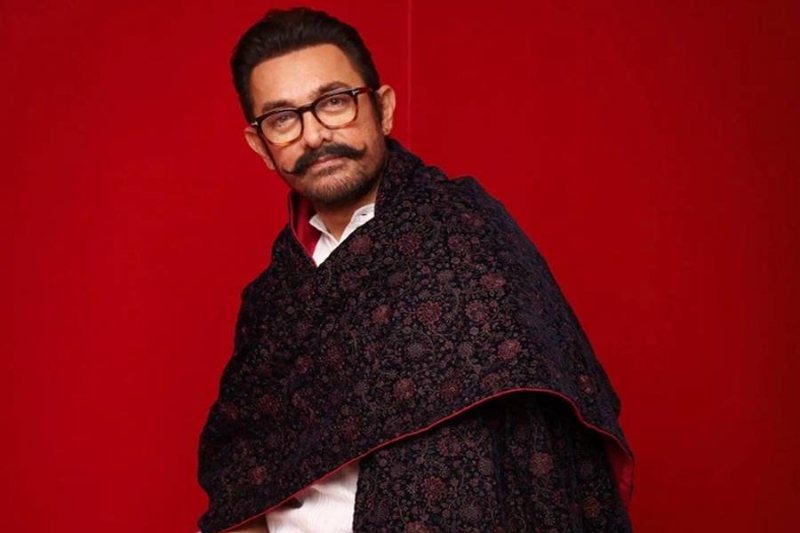 শেষ ছবির আভাস আমিরের